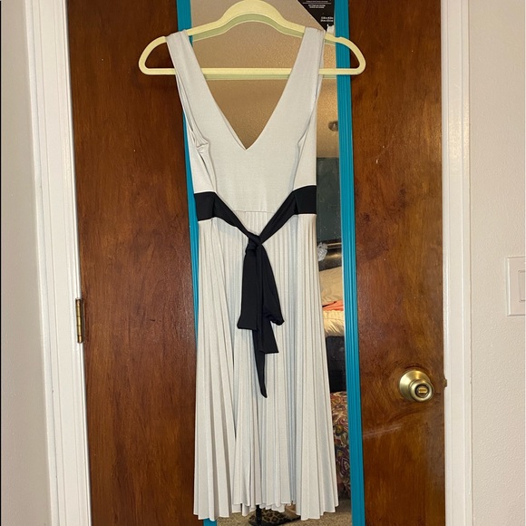 Cocktail Dress - Picture 2 of 3